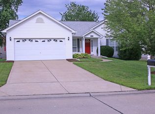 1432 Washingtons Crossing Dr, O'Fallon, MO 63366