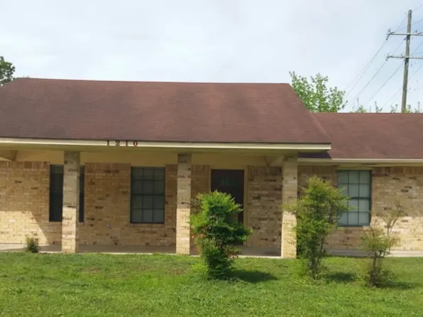 1210 Port Arthur Ter, Leesville, LA 71446