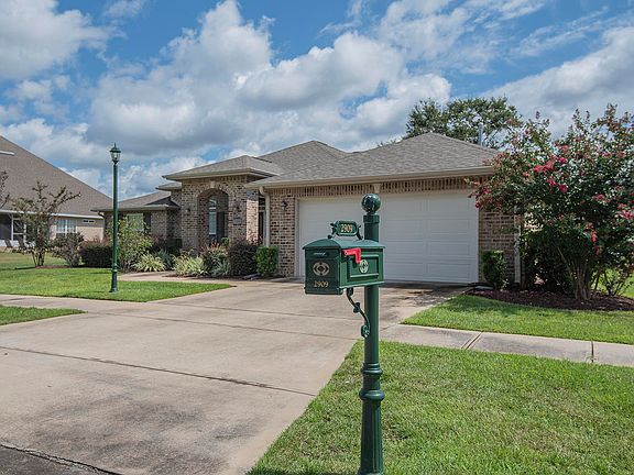 3rd image of 2909 Chancery Ln
