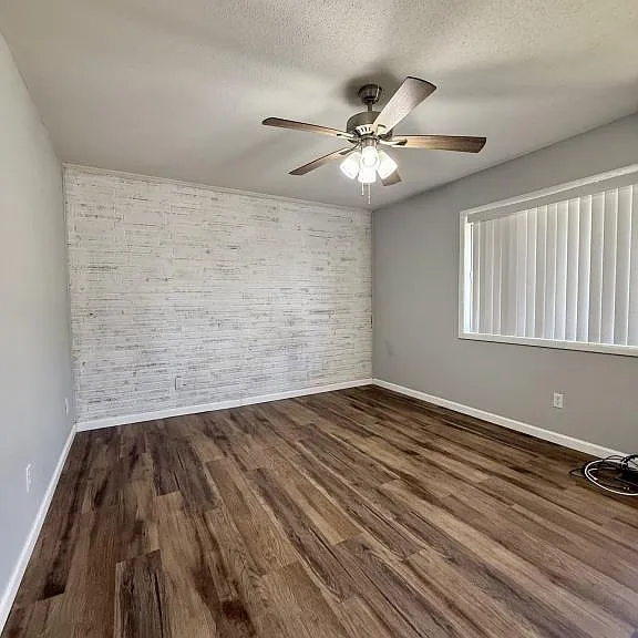 380 S Daleville Ave #F — Photo 8