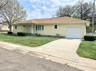 517 Jarvis St, Smith Center, KS 66967