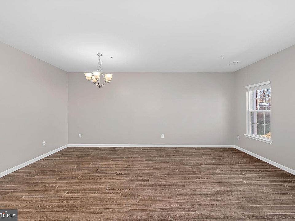 3546 Briarwood Dr, Dumfries, VA 22026 Zillow