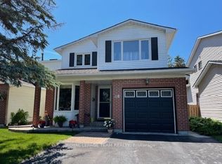 118 Seabrooke Dr, Ottawa, ON K2L2R4