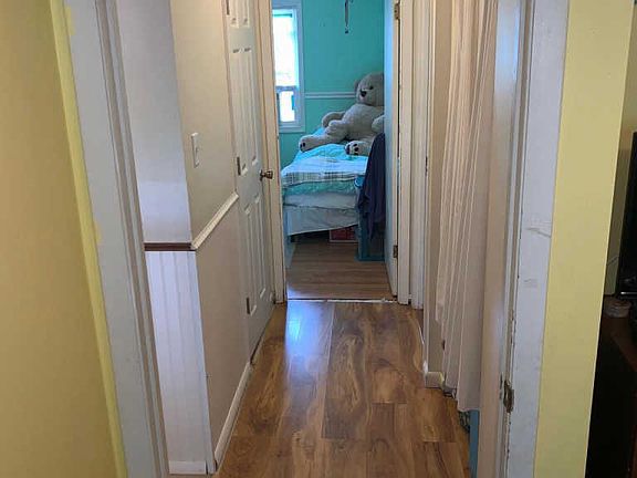 2nd image of 119 Carnival Dr