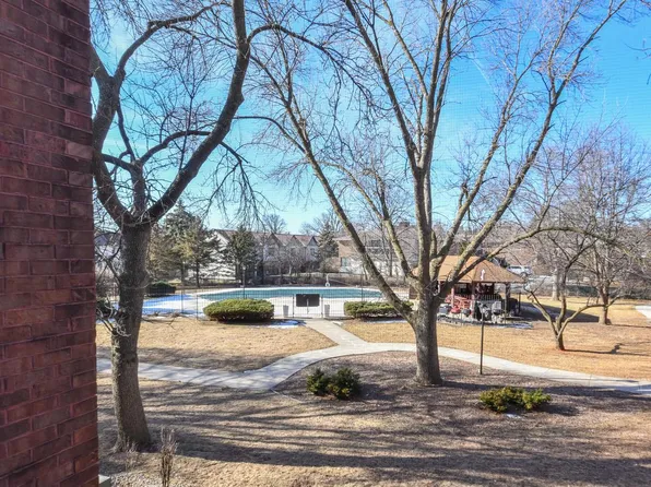 4215 North 100th STREET #222, Milwaukee, WI 53222