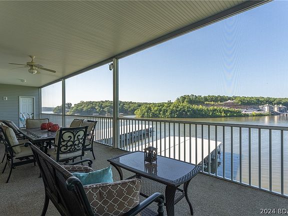 5th image of 985 Summer Place Dr Unit 4B