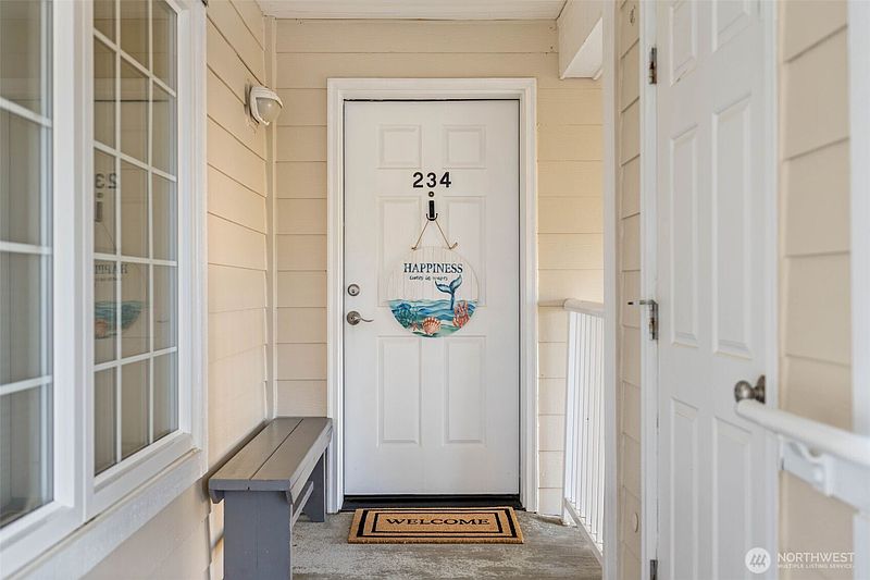 4th image of 1600 W Ocean Avenue #234