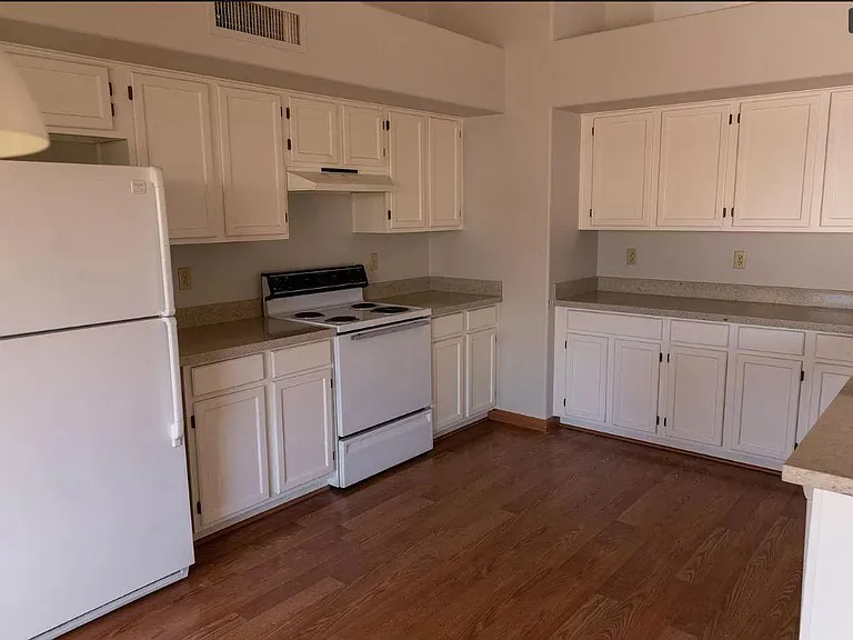 41 S Poplar Way — Photo 4