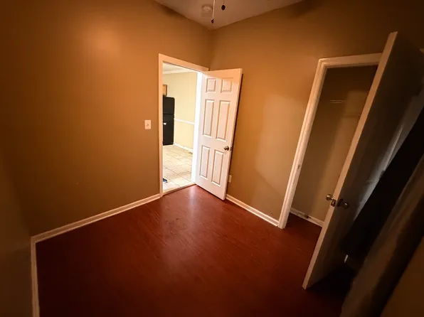 207 N 4th St Floor 1, Paterson, NJ 07522