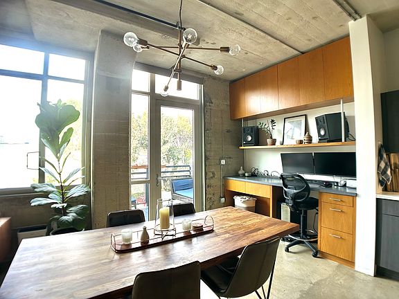 Built in office/work/creative space