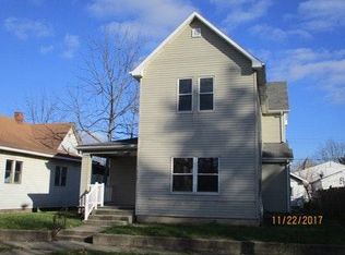 1426 1/2 Walnut St, Anderson, IN 46016