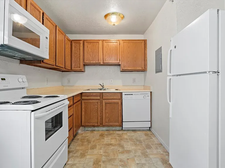 724 W 1720 N #103 — Photo 10