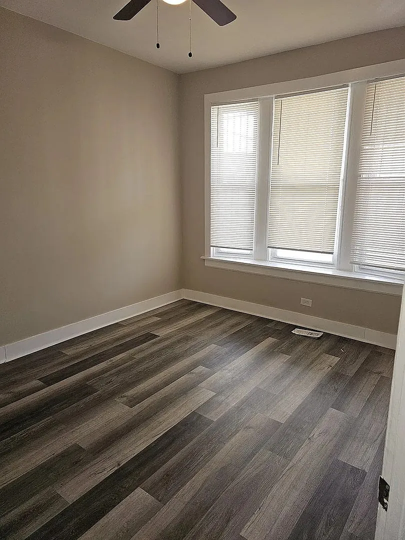 1316 S. Springfield Ave — Photo 3