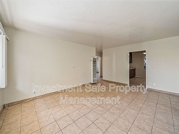 3rd image of 237 W Park Ave