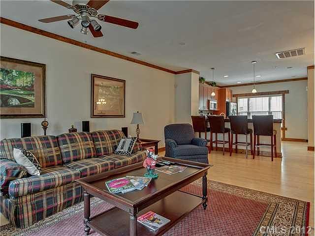 Image 4 of 16
