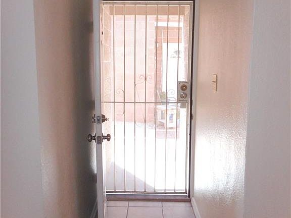 2nd image of 3584 Oasis Dr