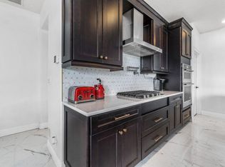 6326 Greenhedge Ct, West Palm Beach, FL 33411