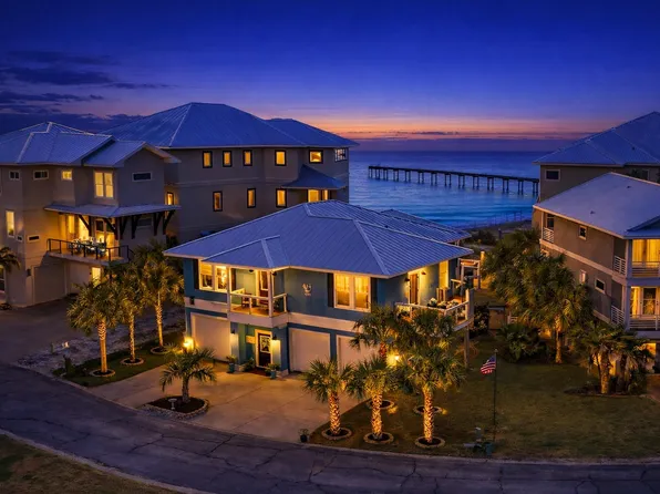 1468 Bermuda Dr, Navarre Beach, FL 32566