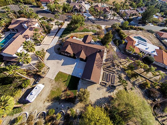 5th image of 42090 Granite View Dr