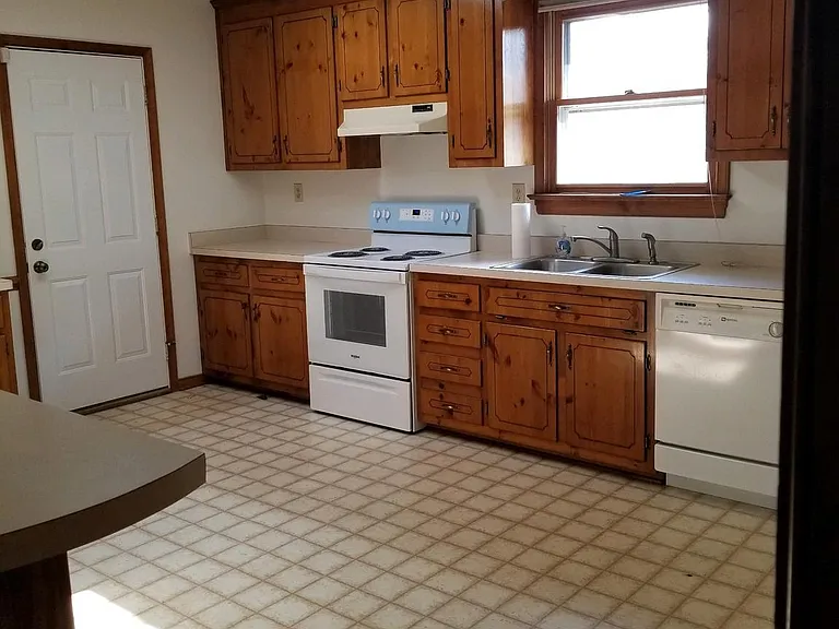 Parrish Ln — Photo 4