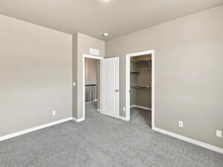 7646 Bigtooth Maple Dr — Photo 24