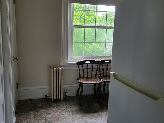 4th image of 6345 Lancaster Ave Floor 2