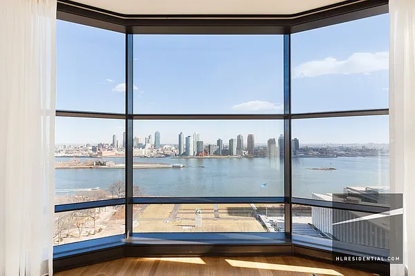 Rented by Highline Residential | media 29