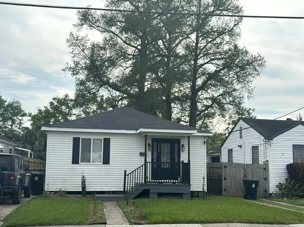 308 Warrington Dr, New Orleans, LA 70122