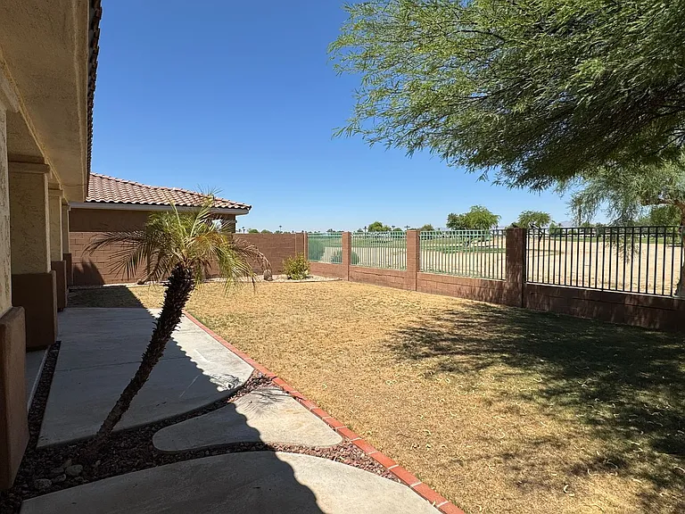 13518 W Cypress St — Photo 12