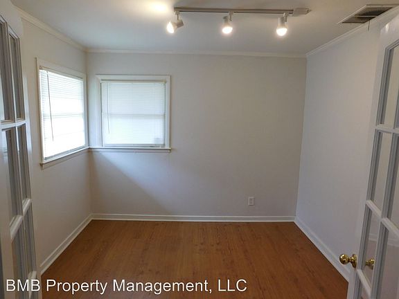 5th image of 1118 Lakewood Dr