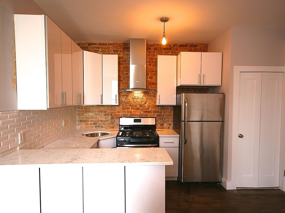 1st image of 327 Stuyvesant Ave #2