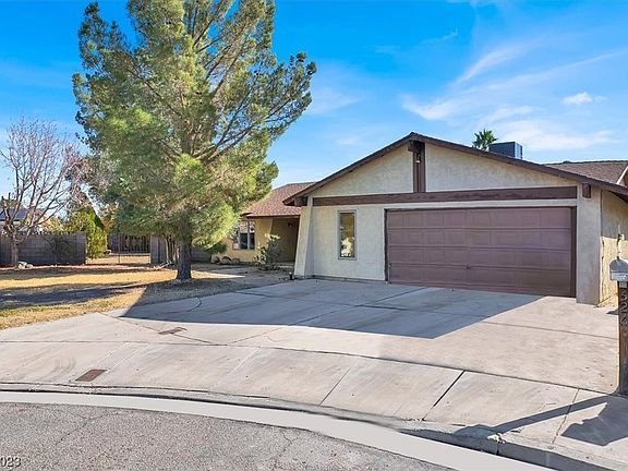 2nd image of 5260 Caprice Ct