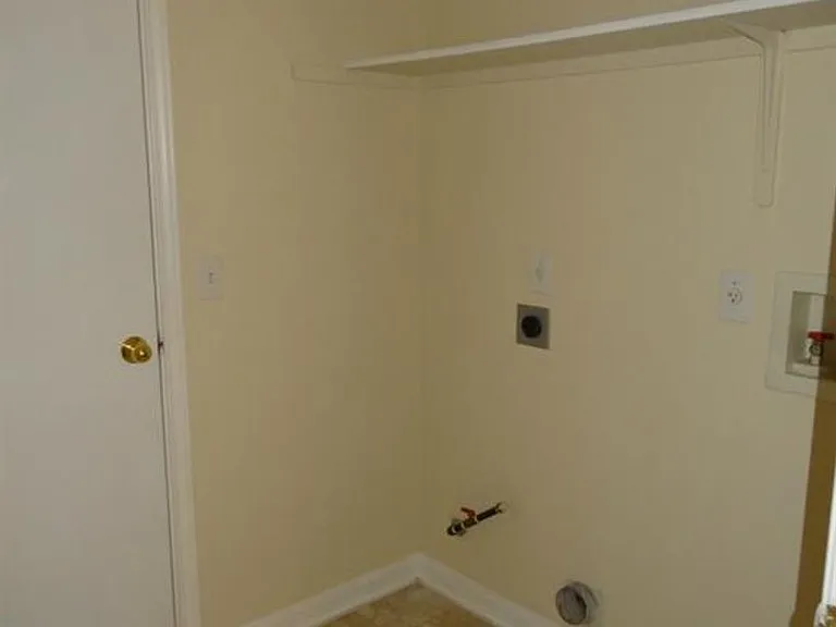 21000 Godolophin Ct — Photo 6