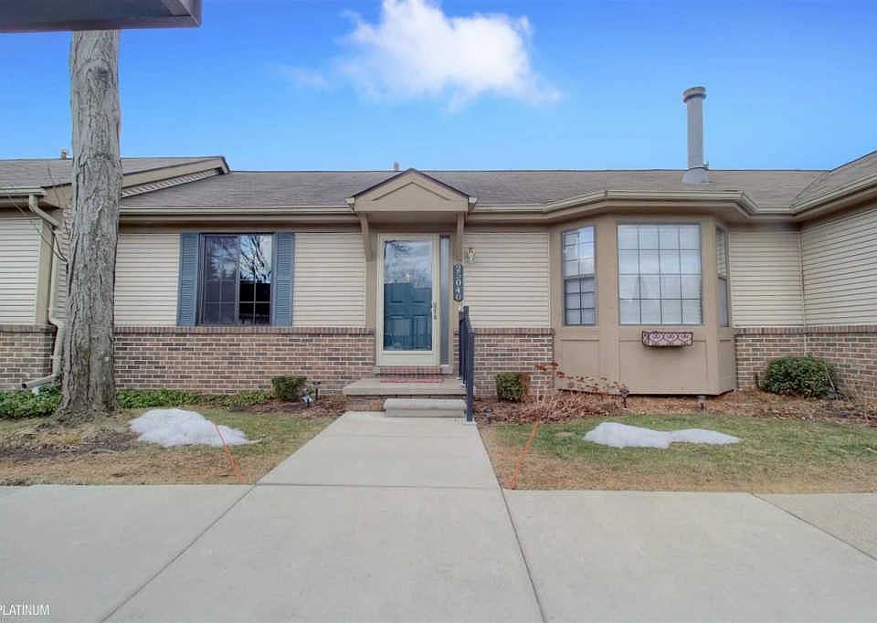1st image of 25040 Portside Ct
