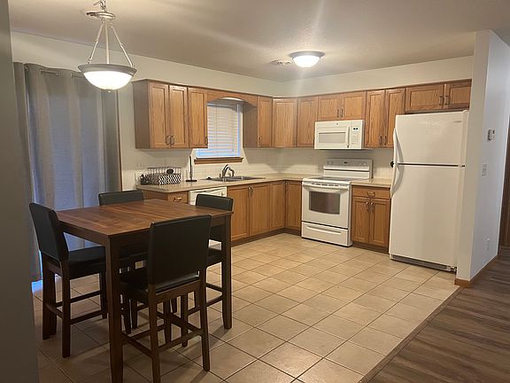 5th image of 3015 Brookville Dr