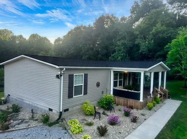 543 Cunningham Ln, Winchester, KY 40391