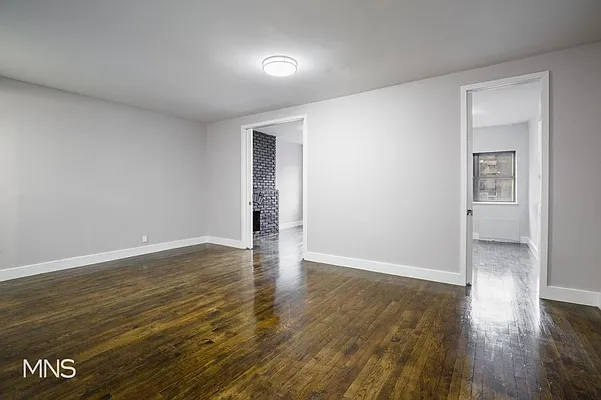 Rented by MNS Marketing | media 17