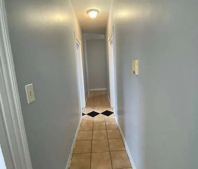 138 Hawthorne Ave #4R — Photo 4