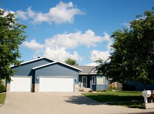 3548 Taylor St S, Fargo, ND 58104