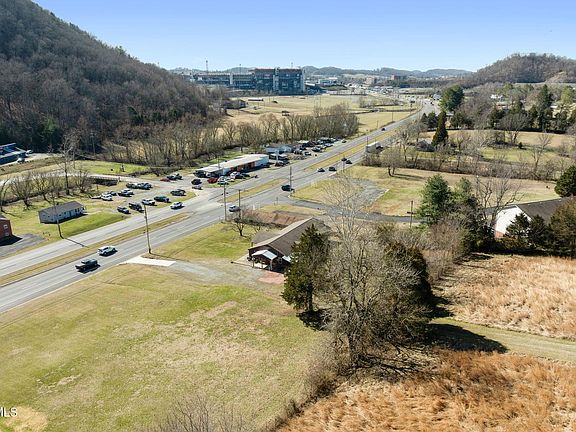 42nd image of 2616 Volunteer Pkwy