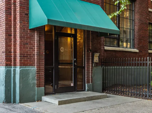 624 E Walnut St APT 210, Indianapolis, IN 46204