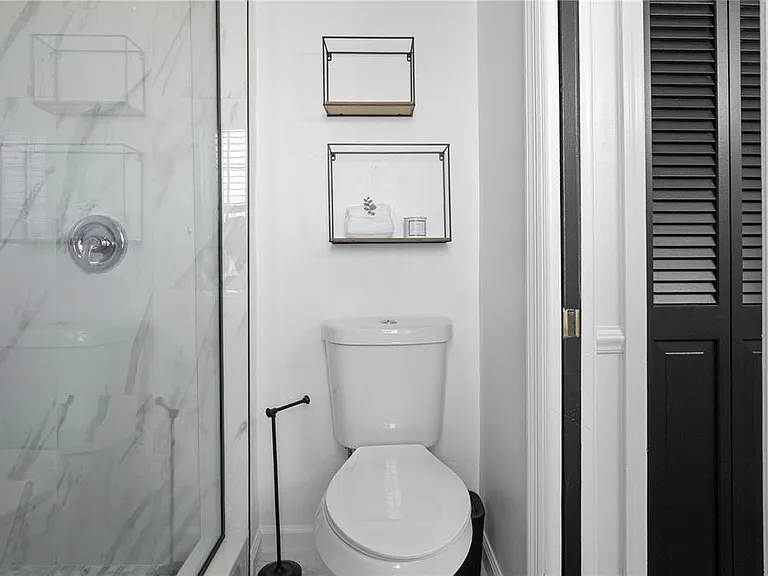 2540 Albany Dr — Photo 53