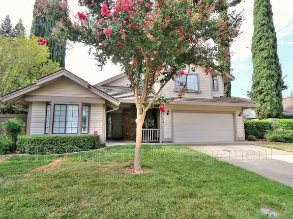 2173 Roaring Camp Dr, Rancho Cordova, CA 95670
