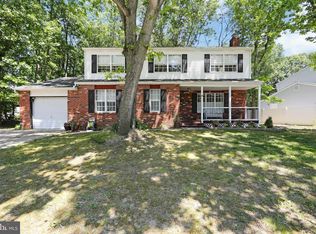 40 Woodshire Dr, Sicklerville, NJ 08081