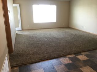 4201 Shoal Loop SE, Mandan, ND 58554