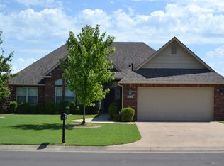 8454 Forest Glen Rd, Claremore, OK 74019