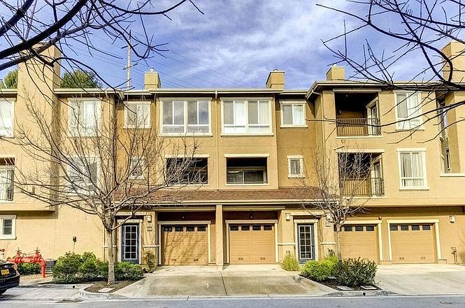 1st image of 609 King George Ave