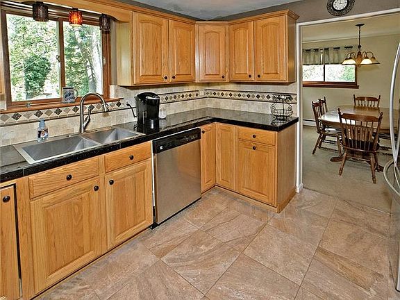 5th image of 4682 Marjorie Dr