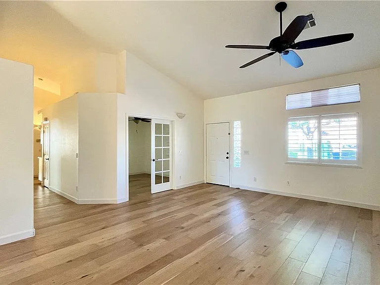 685 Pansy Pl — Photo 4