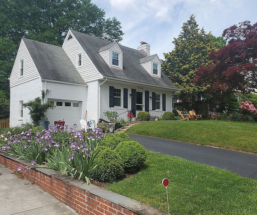 2nd image of 9908 Edgehill Ln